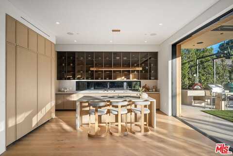 14758 Morrison St, Sherman Oaks, CA 91403