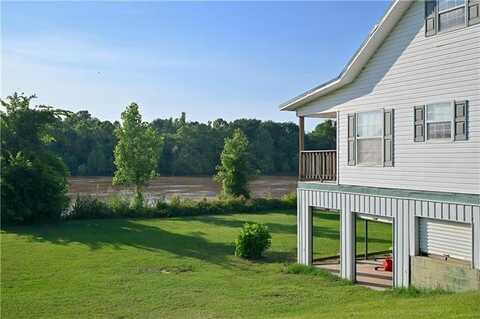 1065 BERNARD RESORT Parkway, Marksville, LA 71351