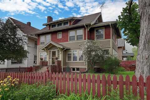 1838 Blake Boulevard SE, Cedar Rapids, IA 52403