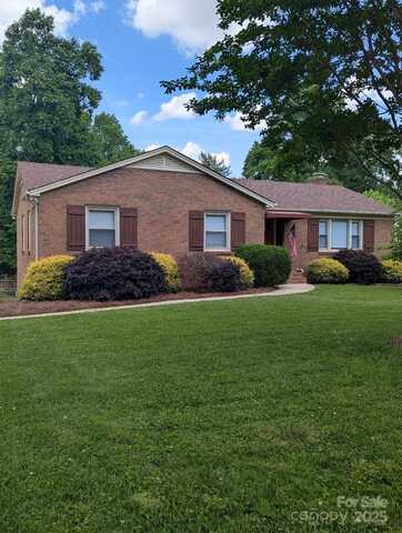 715 Gentry Place, Charlotte, NC 28210