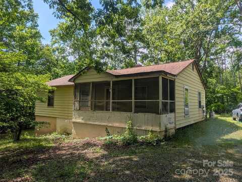 720 New Market Road, Tryon, NC 28782