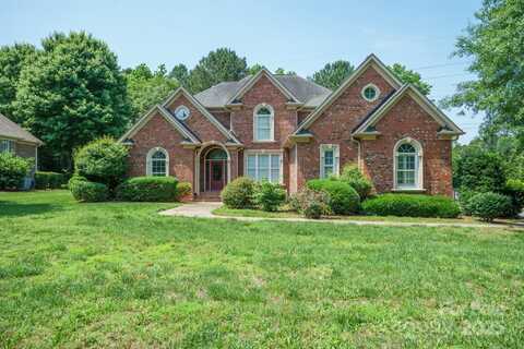 100 Woodwinds Drive, Mount Holly, NC 28120