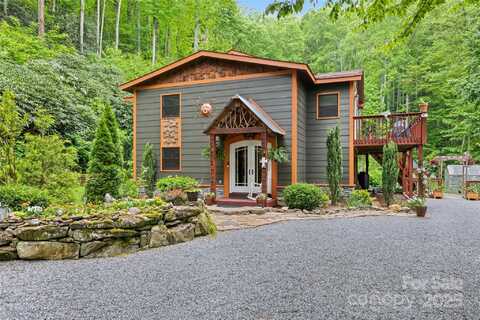 640 Pot Leg Road, Waynesville, NC 28785