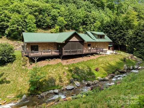 79 Ward Road, Maggie Valley, NC 28751