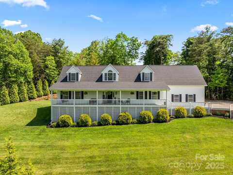 642 Bull Creek Road, Mars Hill, NC 28754