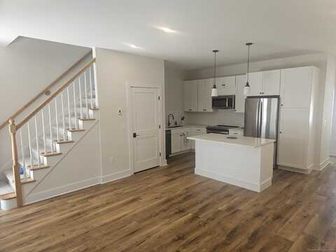 138 Boston Post Road, East Lyme, CT 06333