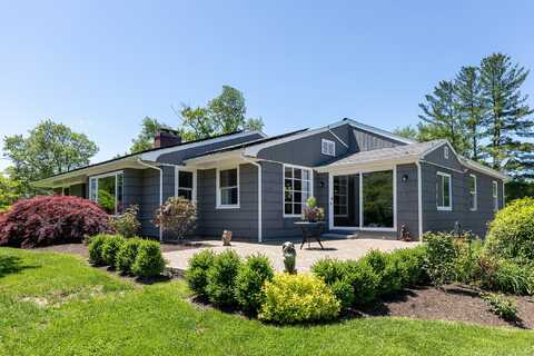 8 Mountain View Drive, New Milford, CT 06776