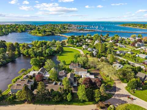 2 Quanaduck Cove Court, Stonington, CT 06378