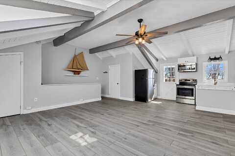 15 Sunset Terrace, Essex, CT 06426