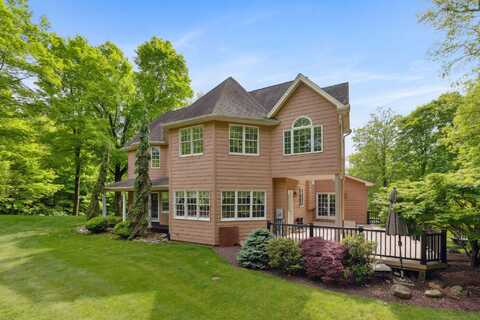 15 Ledge Road, Southington, CT 06489