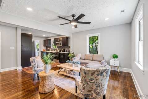 2039 Richmond Avenue, Petersburg, VA 23803