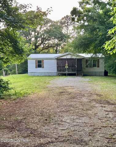 1310 Deming Road, Henderson, TN 38340
