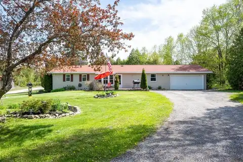 8259 Peil Ln, Baileys Harbor, WI 54202