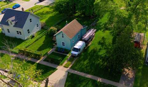 304 2nd Street, West Des Moines, IA 50265