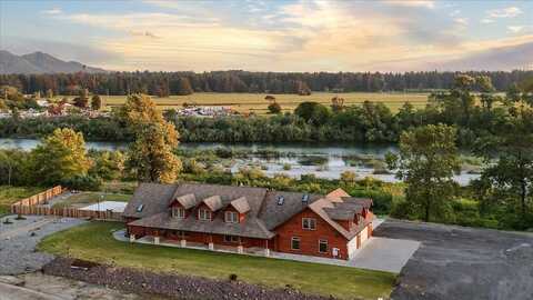 300 Cedar lodge Lane, Smith River, CA 95567