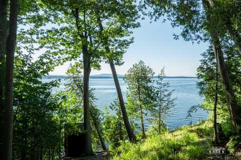 78 Frisbie Way, Westport, NY 12993