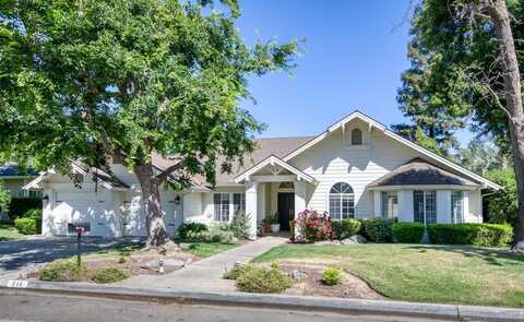 516 Braddock Drive E, Fresno, CA 93720
