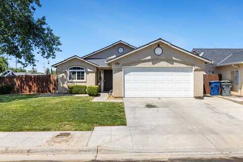 2380 Sabre Avenue S, Fresno, CA 93727