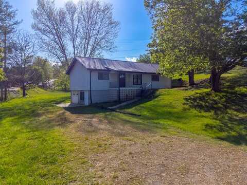 395 Porter Street, Franklin, NC 28734