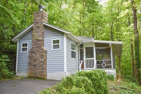 40 Bear Cove Cir, Bryson City, NC 28713