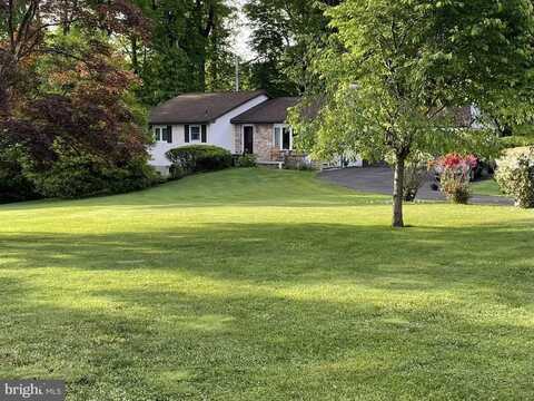 9 W BUTTONWOOD DRIVE, CHURCHVILLE, PA 18966
