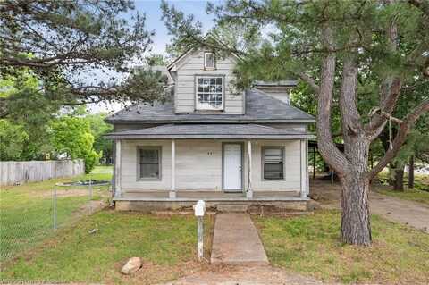 607 E 1st ST, Heavener, OK 74937