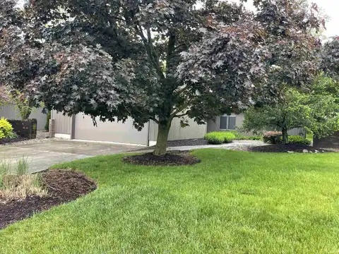 9525 Ledge Wood Court, Fort Wayne, IN 46804