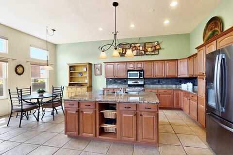 6500 Moon Shadows Drive NW, Albuquerque, NM 87120