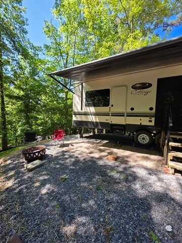 32 7th Street, Ellijay, GA 30540