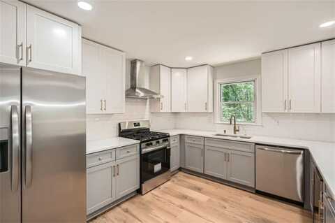 290 Bromack Drive SE, Atlanta, GA 30315