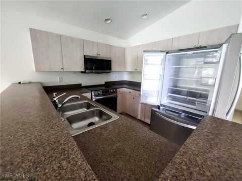 1418 SE 24th Avenue, Cape Coral, FL 33990