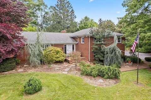 188 MIDDLEBROOK RD, STAUNTON, VA 24401