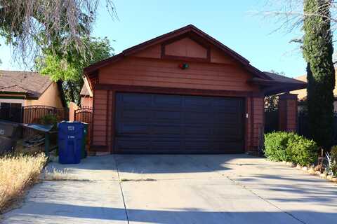 1223 E Ave R7, Palmdale, CA 93550
