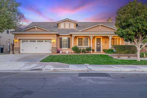 44142 W 48th Street, Lancaster, CA 93536
