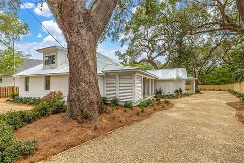 247 Circle Drive, Saint Simons Island, GA 31522