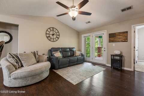 10207 Deer Vista Dr, Louisville, KY 40291
