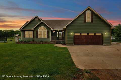 4181 Hunters Lane, Eaton Rapids, MI 48827