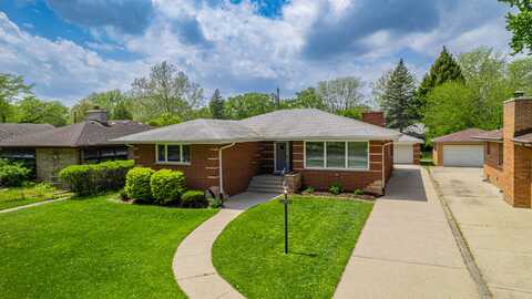 8246 Parkview Avenue, Munster, IN 46321