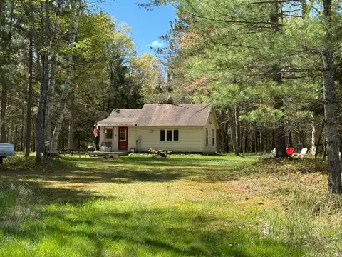 2814 PICKEREL LAKE RD, Eagle River, WI 54521