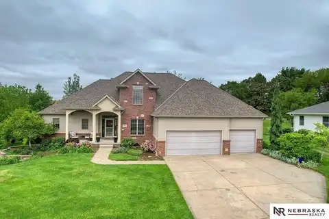 575 Franklin Drive, Crete, NE 68333