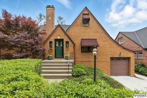 1705 N 50th Street, Omaha, NE 68104