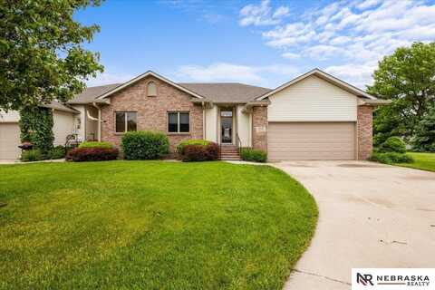 650 Heatherwood Drive, Fremont, NE 68025