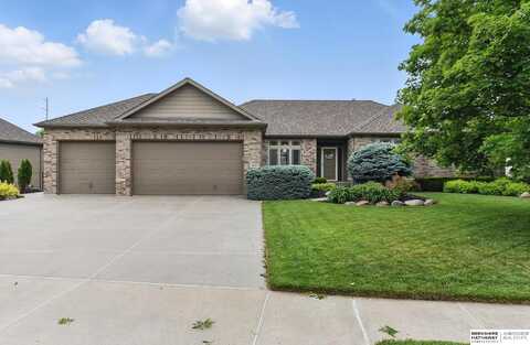 10022 S 177 Street, Omaha, NE 68136