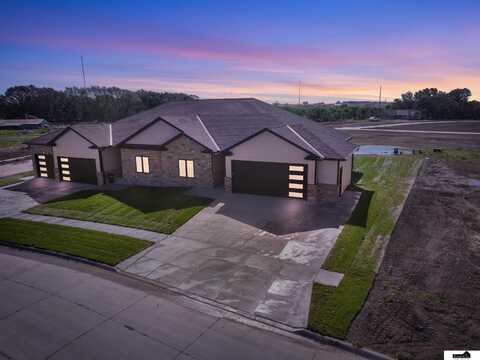 7945 Ponce Drive, Lincoln, NE 68516