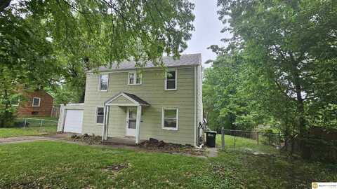 3505 N 49th Street, Omaha, NE 68104