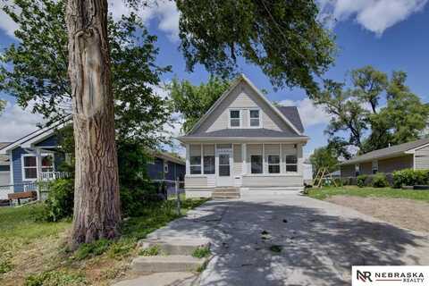 2566 Manderson Street, Omaha, NE 68111