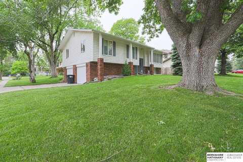 13593 Walnut Street, Omaha, NE 68144