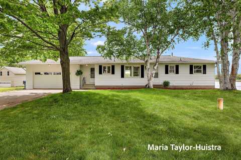 16040 Robrick Avenue, Grand Haven, MI 49417