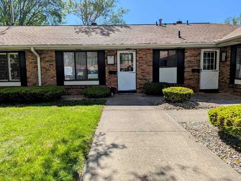 19 Old Mill Dr, Holland, MI 49423