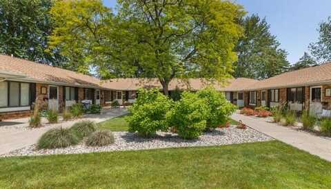 19 Old Mill Dr, Holland, MI 49423